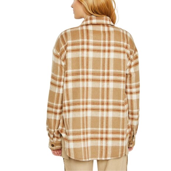 Love Tree Camel Woven Yarn Dye Long Sleeve Shacket Size Large - Picture 3 of 15